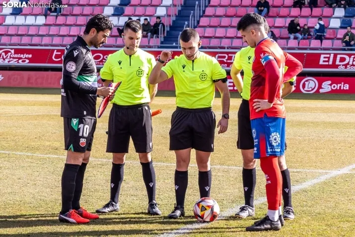 Numancia vs Llerenense./Viksar Fotografia