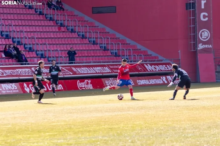 Numancia vs Llerenense./Viksar Fotografia