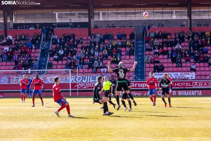 Numancia vs Llerenense./Viksar Fotografia