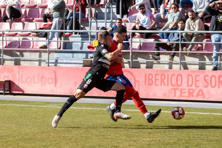 Numancia vs Llerenense./Viksar Fotografia