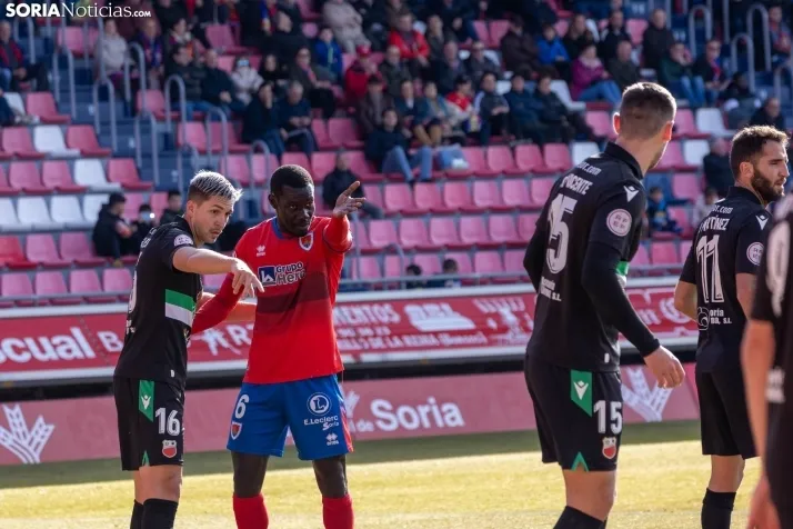Numancia vs Llerenense./Viksar Fotografia