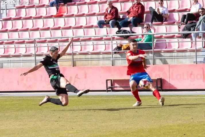 Numancia vs Llerenense./Viksar Fotografia