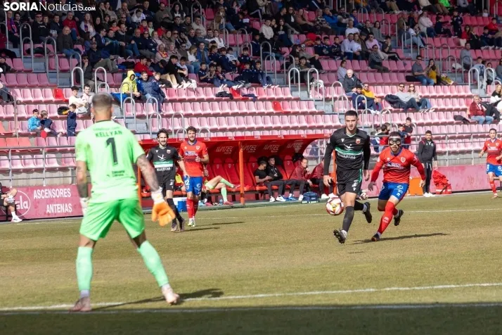 Numancia vs Llerenense./Viksar Fotografia