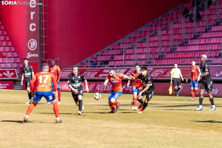 Numancia vs Llerenense./Viksar Fotografia