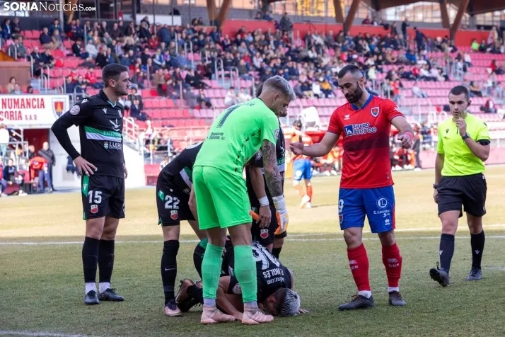 Numancia vs Llerenense./Viksar Fotografia
