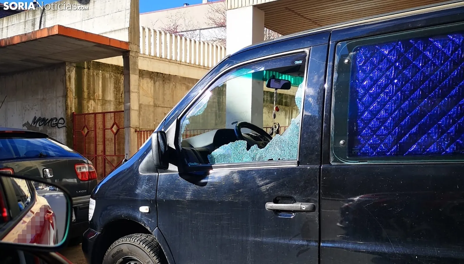 Foto 2 - ACTUALIZACI&Oacute;N | Las denuncias por cristales rotos de veh&iacute;culos en Soria superan ya la treintena 