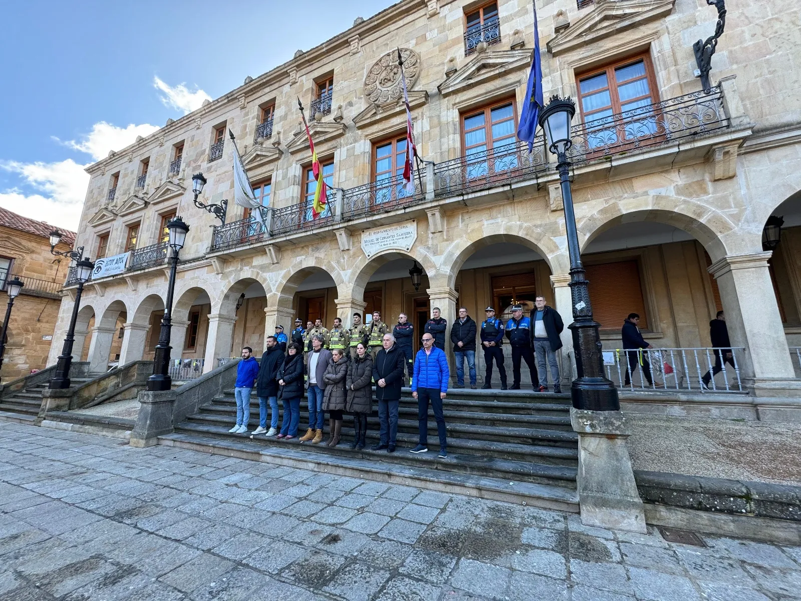Foto 2 - Soria recuerda a las v&iacute;ctimas del incendio de Valencia