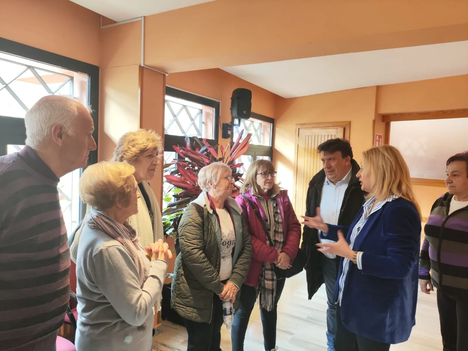 Foto 2 - Almaz&aacute;n implementa el plan de la Junta para luchar contra la soledad no deseada