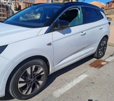 Foto 3 - ACTUALIZACIÓN | Las denuncias por cristales rotos de vehículos en Soria superan ya la treintena 