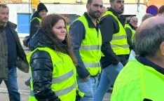 Ana Pastor, entre los integrantes de la marcha a pie. /SN