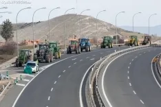 Foto 3 - As&iacute; hemos vivido el minuto a minuto de una tractorada que ha invadido las carreteras de Soria