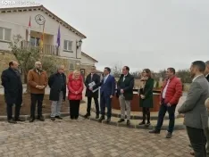 Foto 4 - Navalcaballo estrena su nueva plaza Mayor