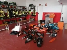 Foto 3 - El parque de bomberos de Almaz&aacute;n recibe material "de &uacute;ltima generaci&oacute;n" para ofrecer mejores servicios en la zona