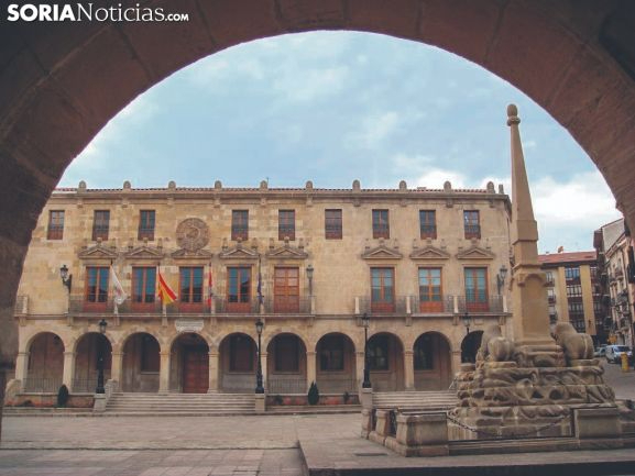 El colectivo de trabajadores temporales del Ayuntamiento de Soria, preocupado con el proceso de estabilización