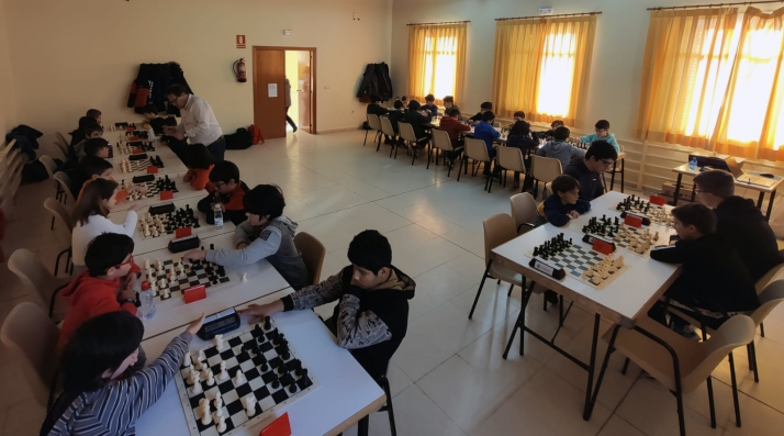 33 jugadores en el torneo infantil de ajedrez de Los Rábanos