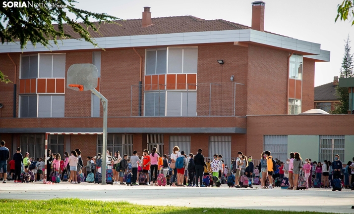 Una imagen de la vuelta al cole el cuso anterior en un centro educativo en Soria. /SN