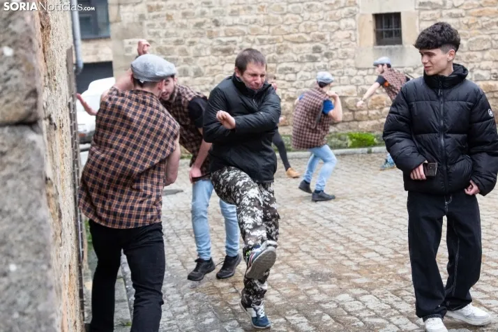 Ronda de Carnaval en Duruelo