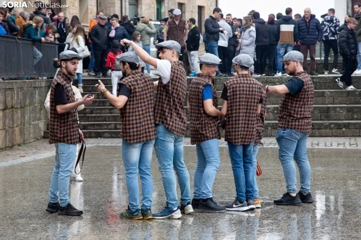 Ronda de Carnaval en Duruelo