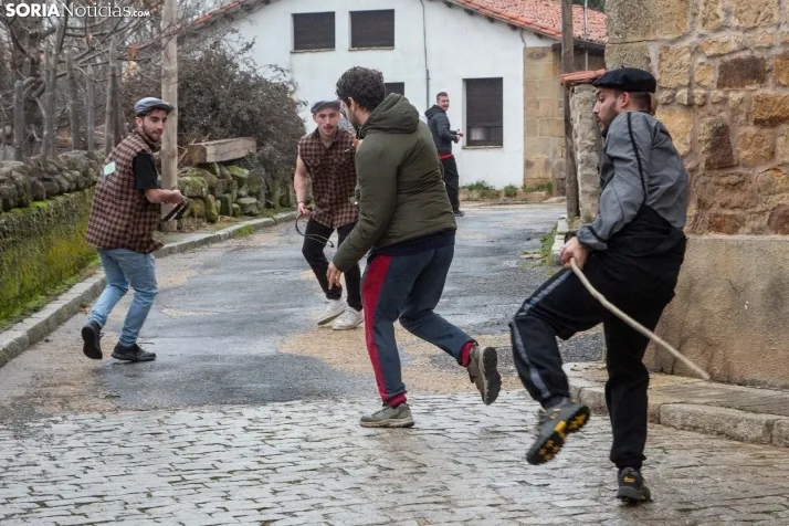 Ronda de Carnaval en Duruelo