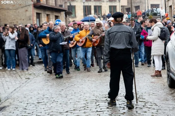 Ronda de Carnaval en Duruelo