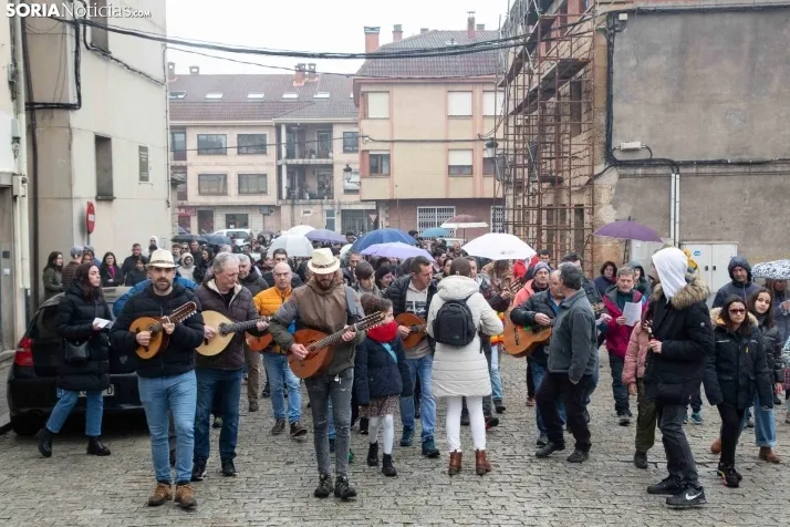 Ronda de Carnaval en Duruelo