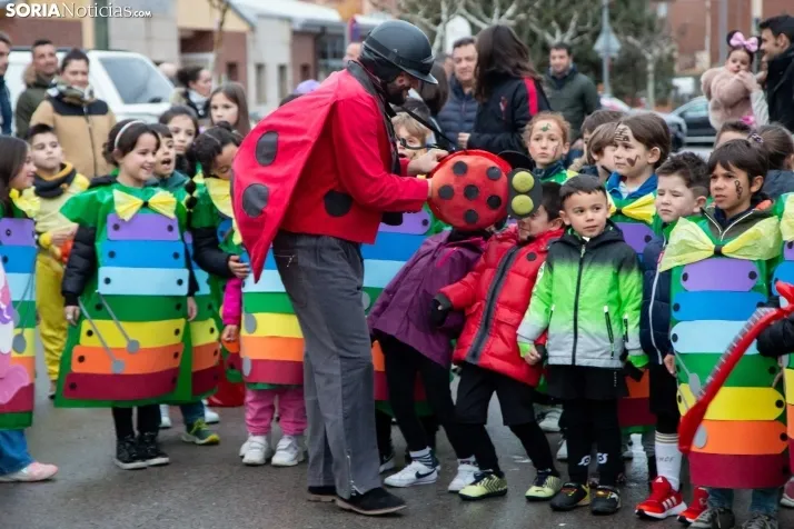Viernes de Carnaval en Camaretas 2024