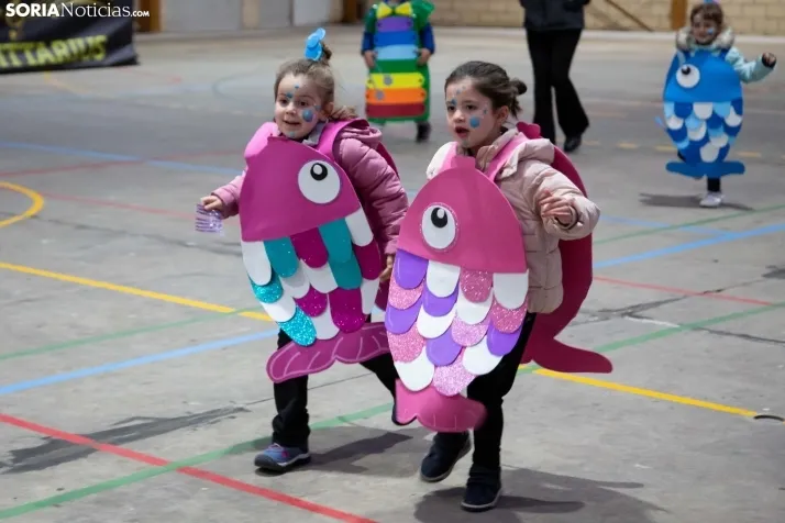 Viernes de Carnaval en Camaretas 2024
