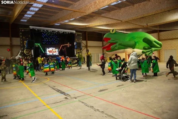 Viernes de Carnaval en Camaretas 2024