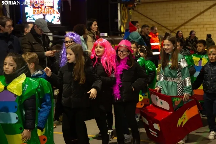Viernes de Carnaval en Camaretas 2024