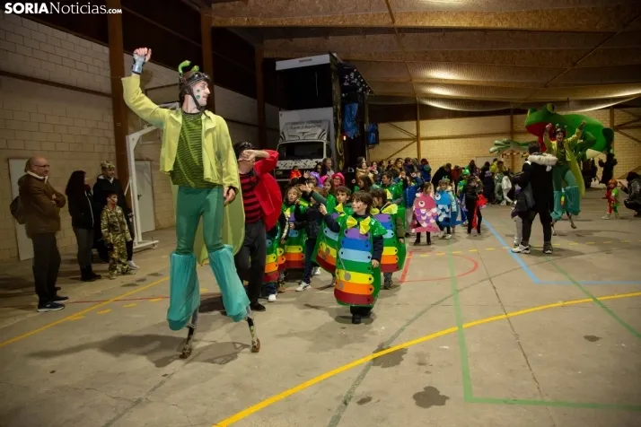 Viernes de Carnaval en Camaretas 2024