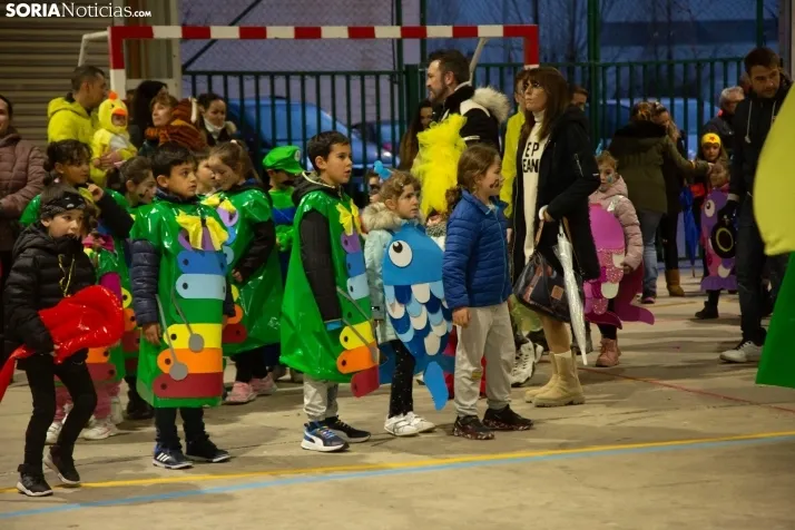 Viernes de Carnaval en Camaretas 2024