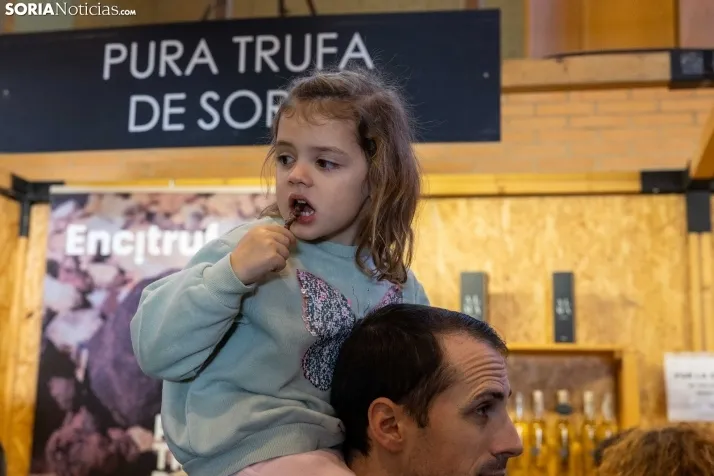 GALER&Iacute;A | Abejar inaugura su XXI Feria de la Trufa bajo la atenta mirada de cientos de personas