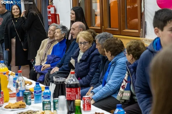 EN FOTOS | Fiesta, color y baile en los Quintos de Tardelcuende