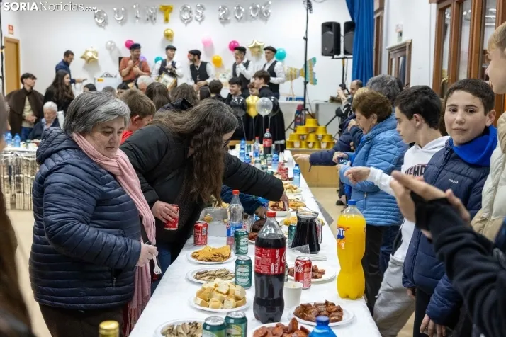 EN FOTOS | Fiesta, color y baile en los Quintos de Tardelcuende