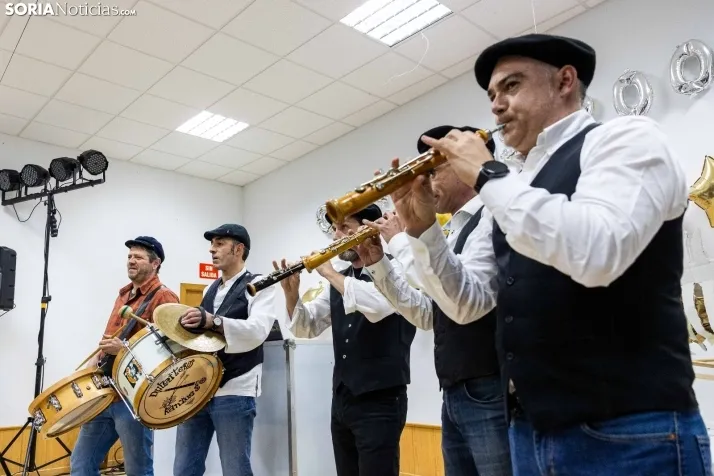 EN FOTOS | Fiesta, color y baile en los Quintos de Tardelcuende
