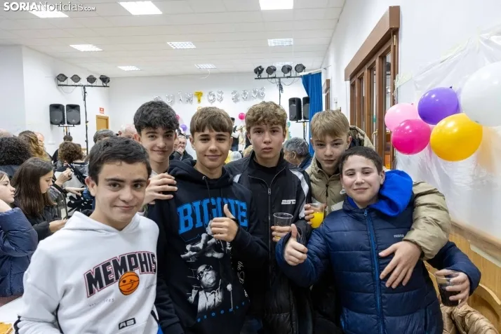 EN FOTOS | Fiesta, color y baile en los Quintos de Tardelcuende
