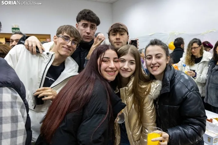EN FOTOS | Fiesta, color y baile en los Quintos de Tardelcuende