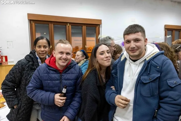 EN FOTOS | Fiesta, color y baile en los Quintos de Tardelcuende