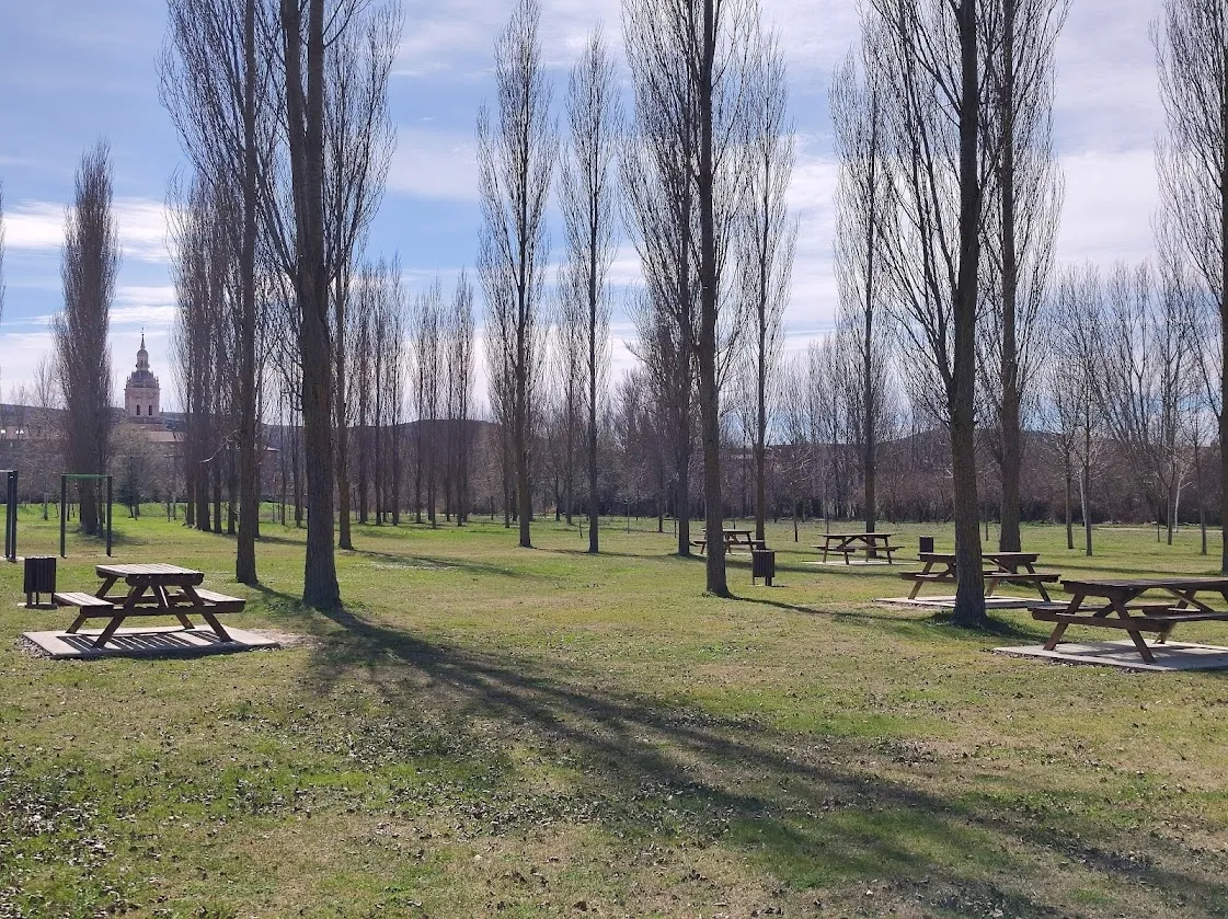 Márgenes del Ucero en El Burgo de Osma.