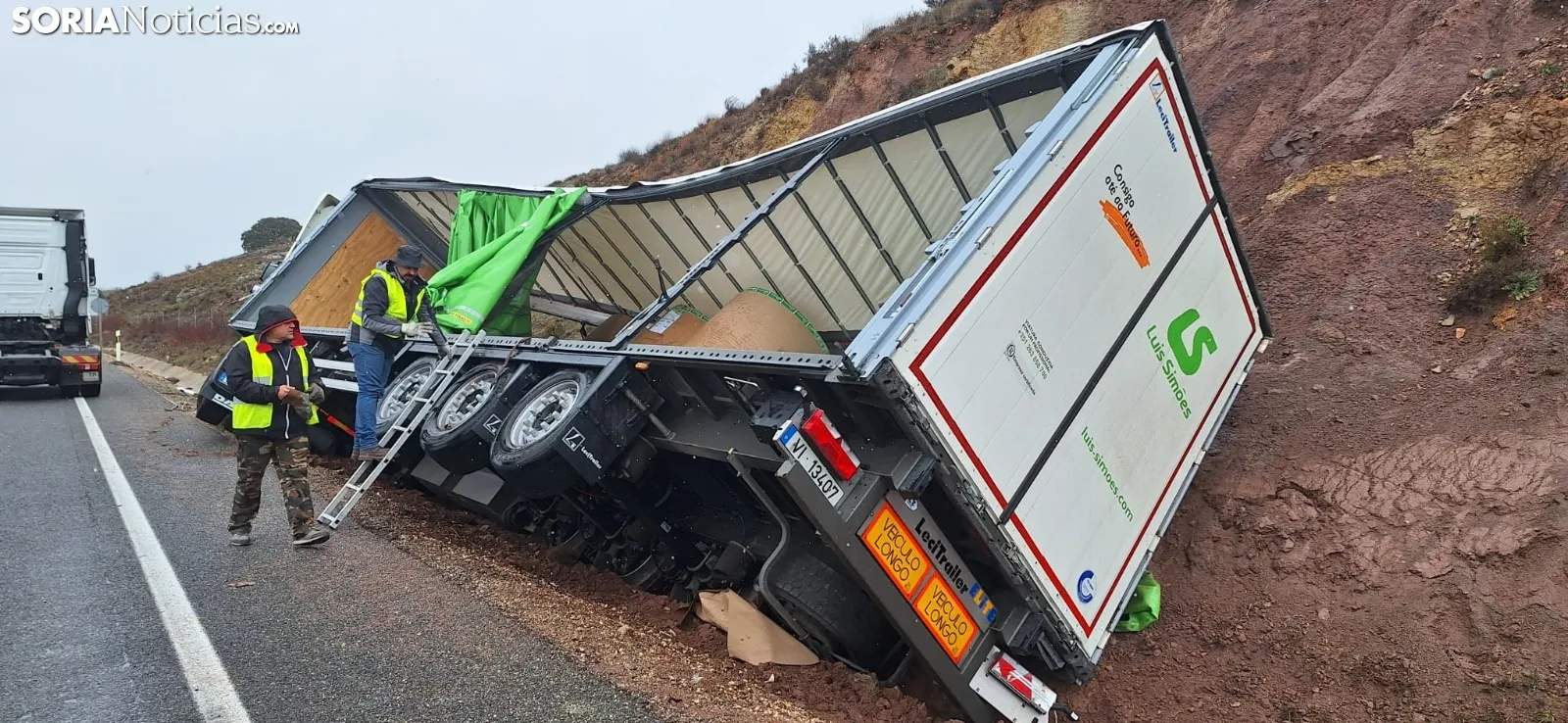 Rescate de un camión en la SO-20.