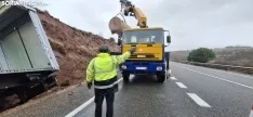 Rescate de un camión en la SO-20.