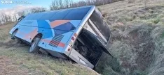 Rescate del autobús accidentado en la N-234