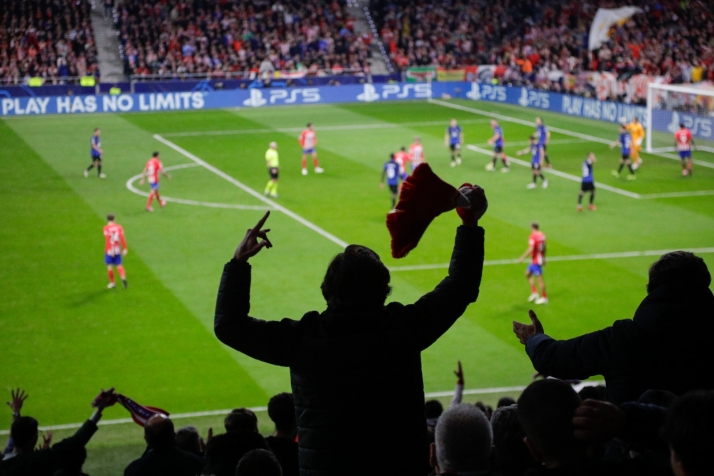 Vacilan al autobús del Inter de Milán a su paso por Soria tras quedar apeado de la Champions