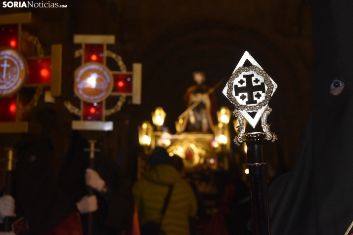 GALERÍA | La procesión del Ecce Homo cumple con los elementos en contra