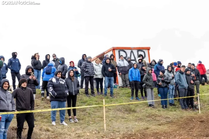 Fotos: Los pilotos de Cross Country desaf&iacute;an al mal tiempo en Almaz&aacute;n