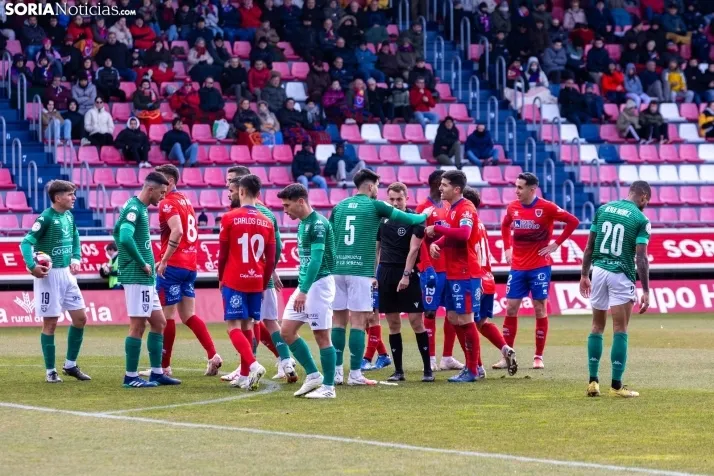 Numancia vs Villanovense ./Viksar Fotografía