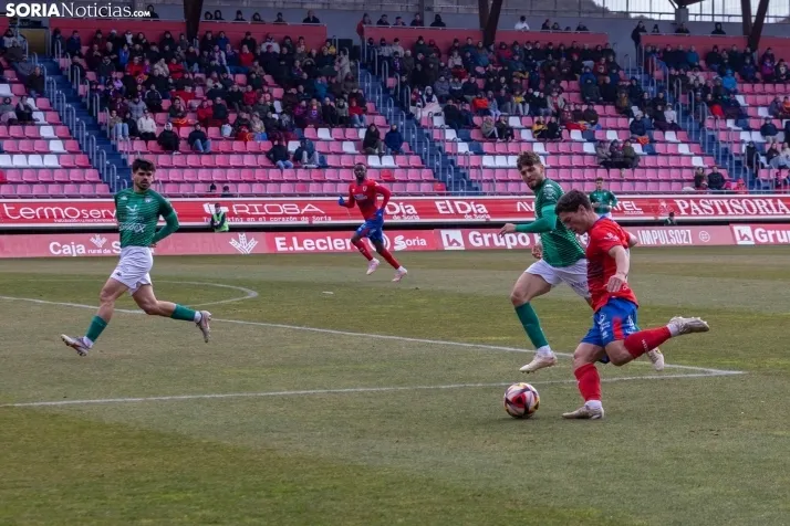 Numancia vs Villanovense ./Viksar Fotografía