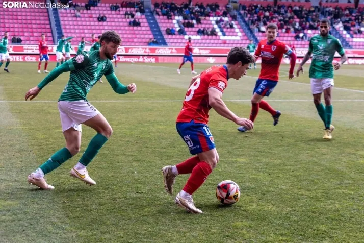 Numancia vs Villanovense ./Viksar Fotografía