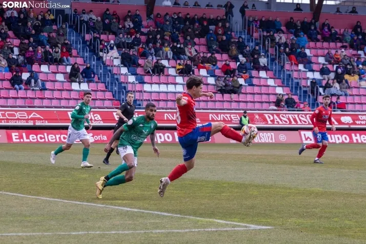 Numancia vs Villanovense ./Viksar Fotografía