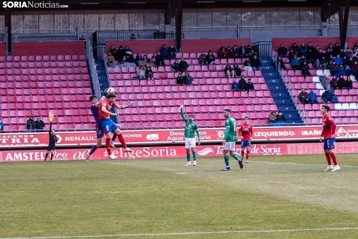 Numancia vs Villanovense ./Viksar Fotografía